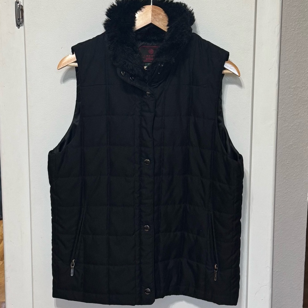 LAUREN RALPH LAUREN Winter Goods Full Zip Vest Size LARGE Black Pockets Fur
